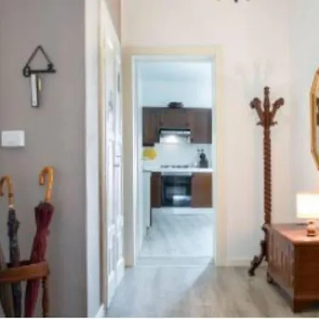 Laura 6 Apartment * מנאג'יו